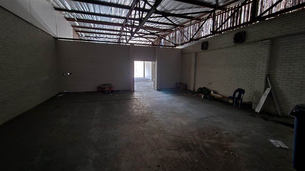 253  m² Industrial space in Rosslyn photo number 13
