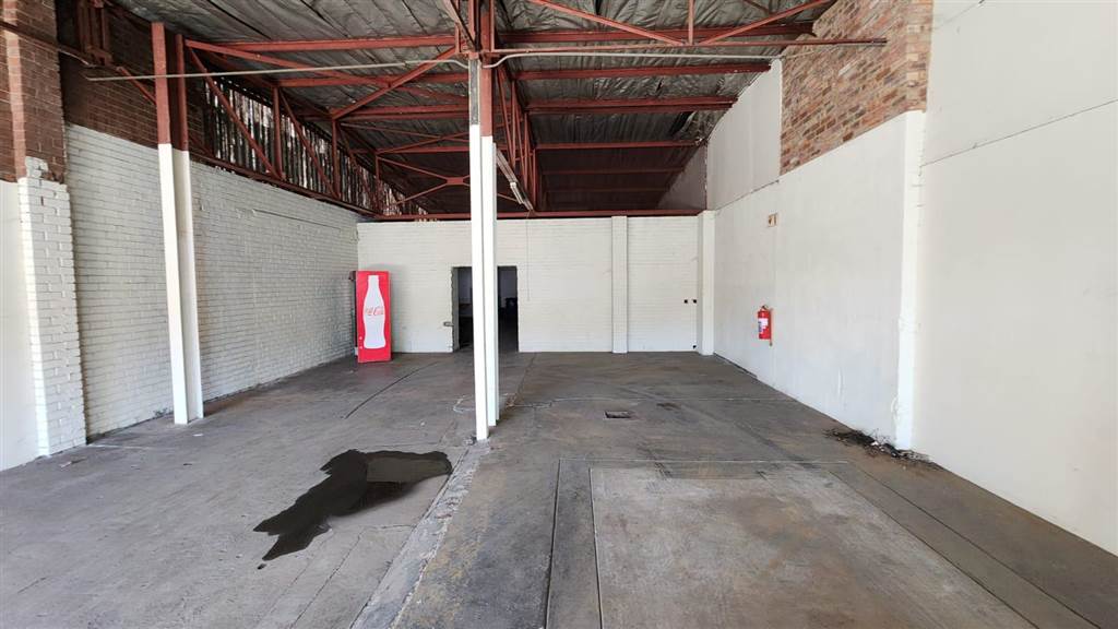 253  m² Industrial space in Rosslyn photo number 18