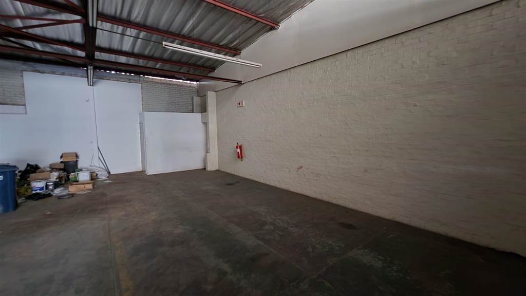 253  m² Industrial space in Rosslyn photo number 12