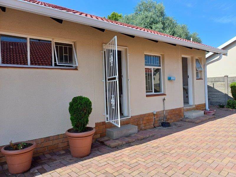 4 Bed House in Secunda photo number 15