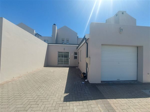 3 Bed Townhouse