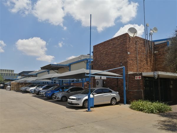 4 500  m² Commercial space