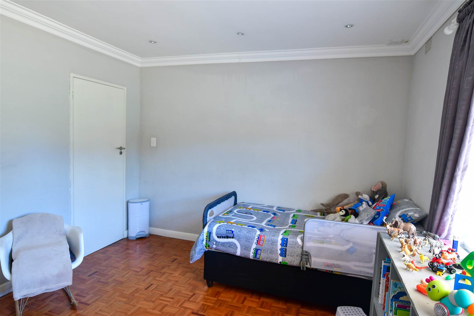 4 Bed House in Edgemead photo number 16