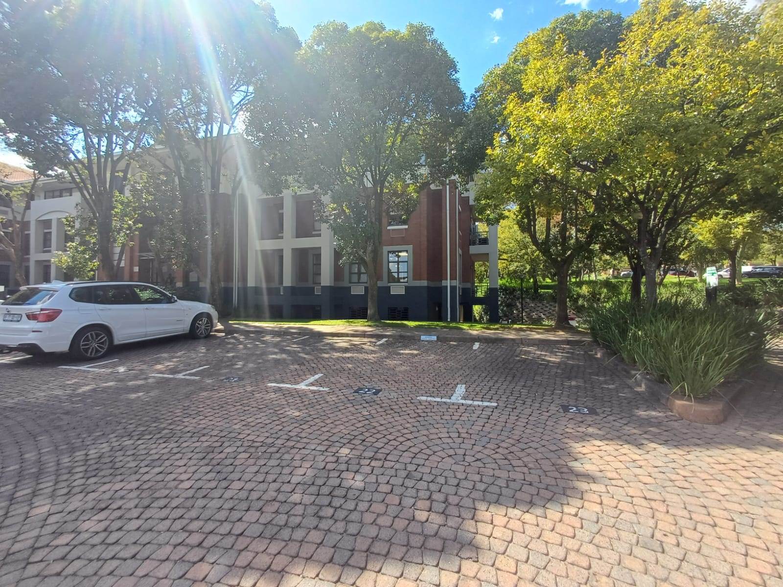 1485.4  m² Commercial space in Woodmead photo number 3