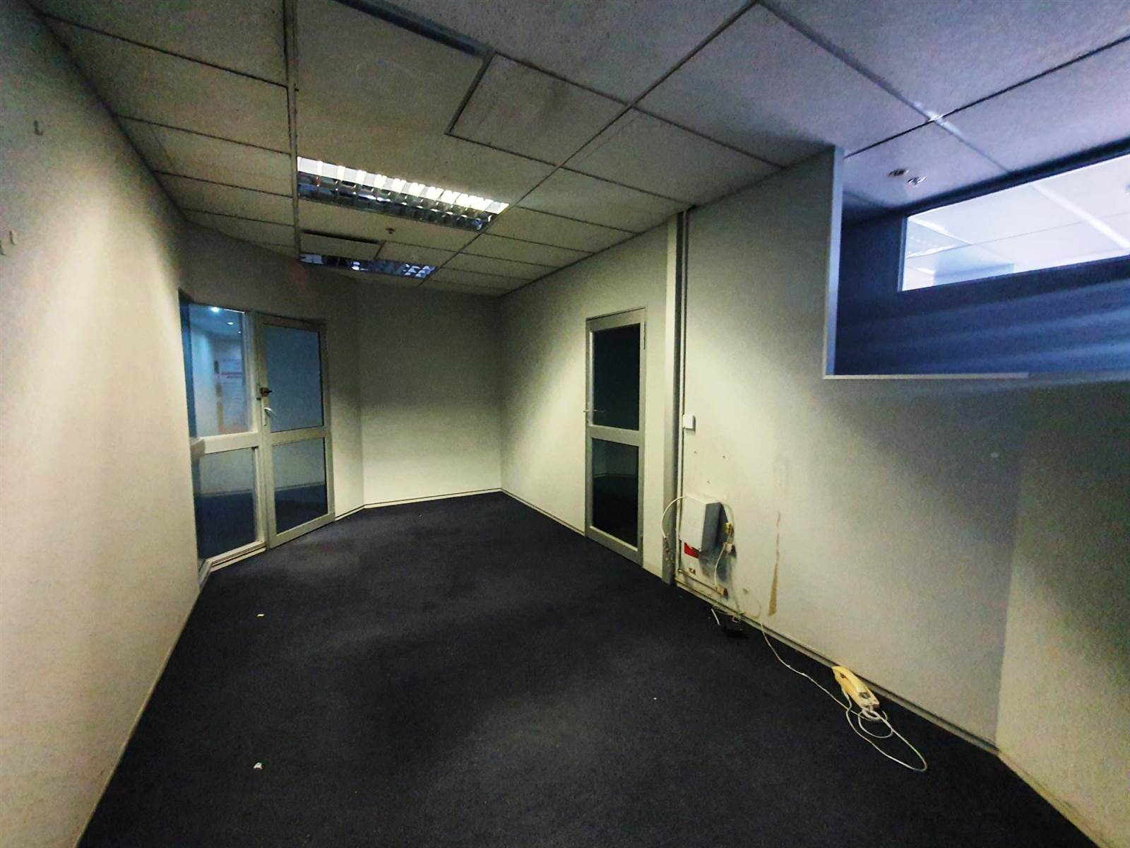154  m² Office Space in Durban CBD photo number 9