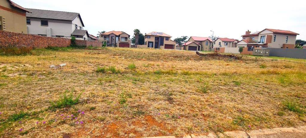 610 m² Land available in Century Manor Estate photo number 6