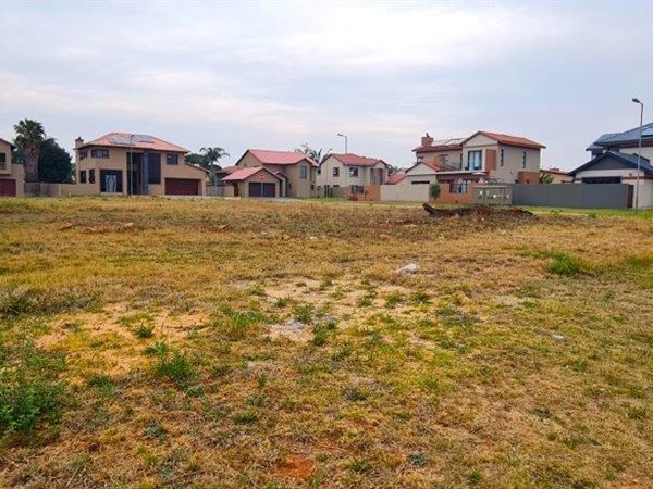 610 m² Land available in Century Manor Estate