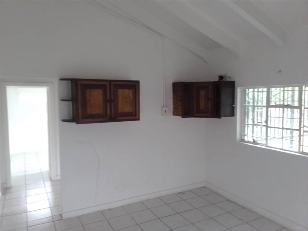 2 Bed House in Pietermaritzburg Central photo number 20