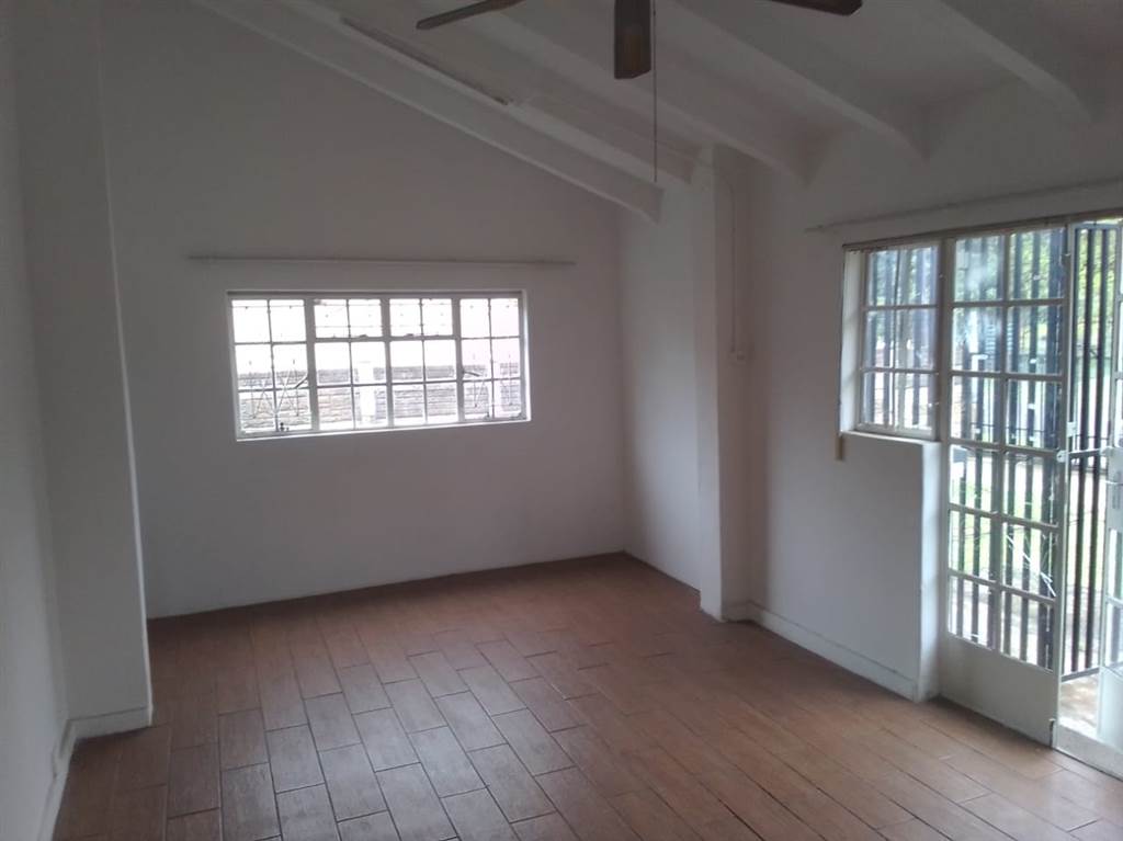 2 Bed House in Pietermaritzburg Central photo number 29