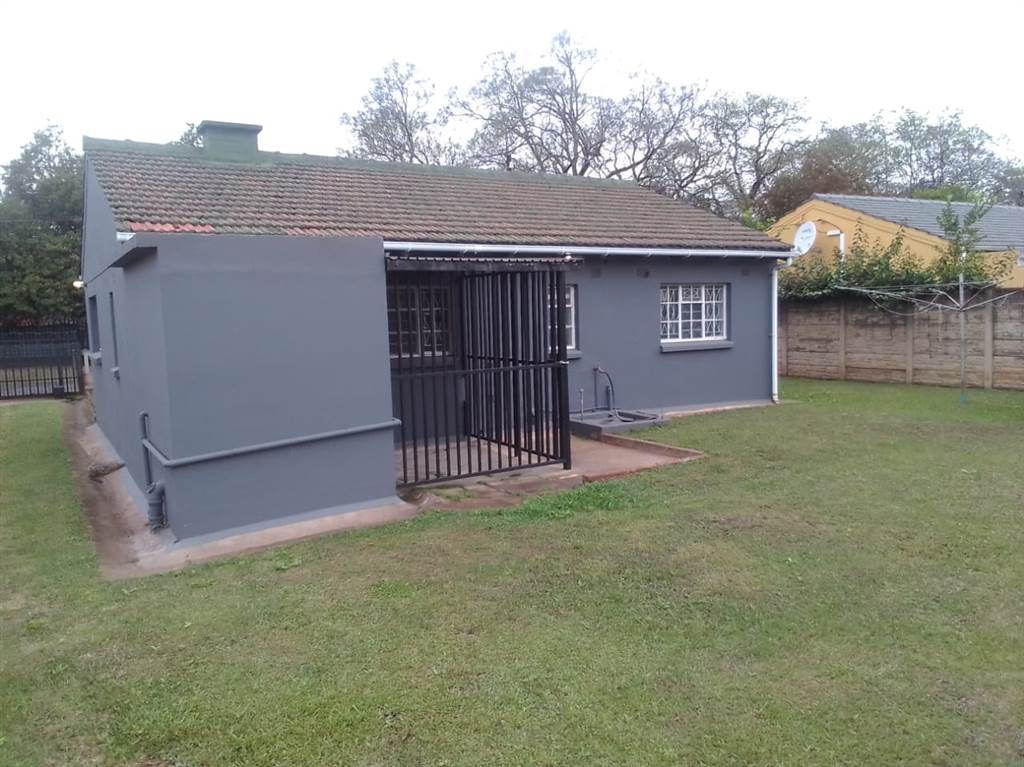 2 Bed House in Pietermaritzburg Central photo number 15