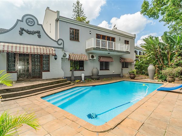 4 Bedroom House 4 Bedroom House