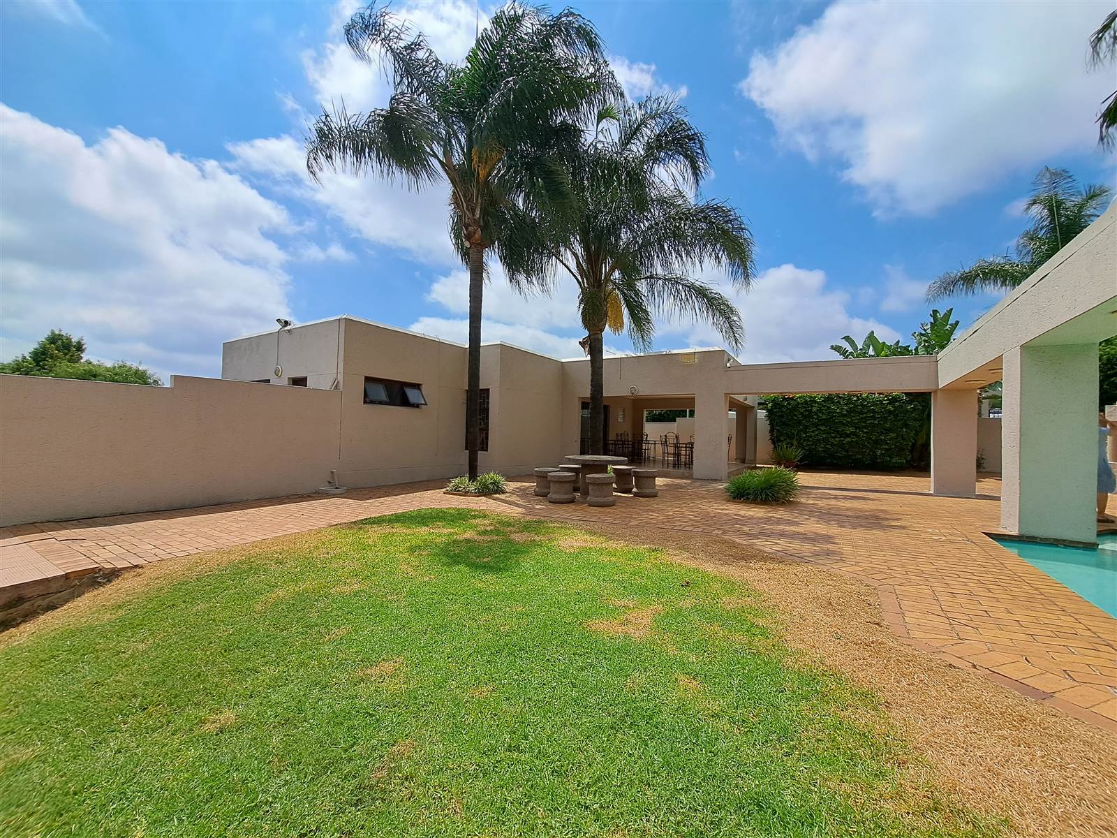 2 Bed Townhouse in Marais Steyn Park photo number 18