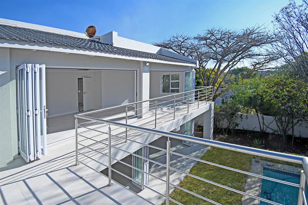 4 Bed House in Fourways Gardens photo number 22