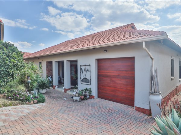 3 Bedroom House 3 Bedroom House