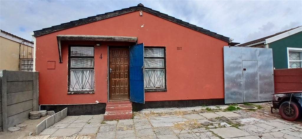 2 Bed House in Mitchells Plain photo number 19