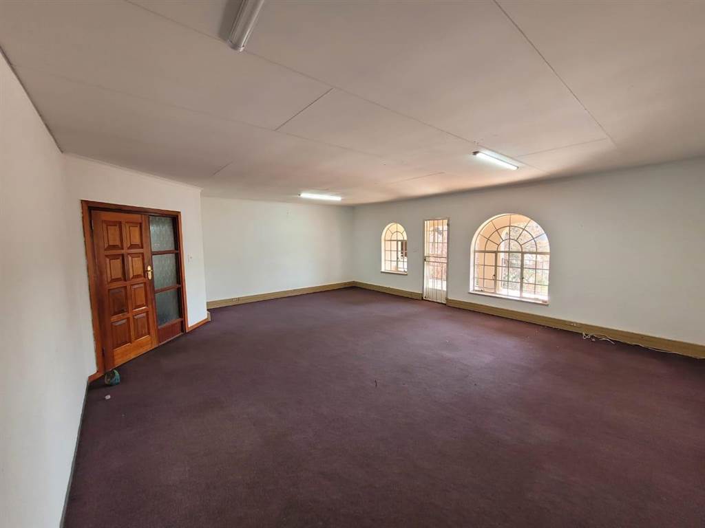 42  m² Commercial space in Kempton Park Central photo number 4