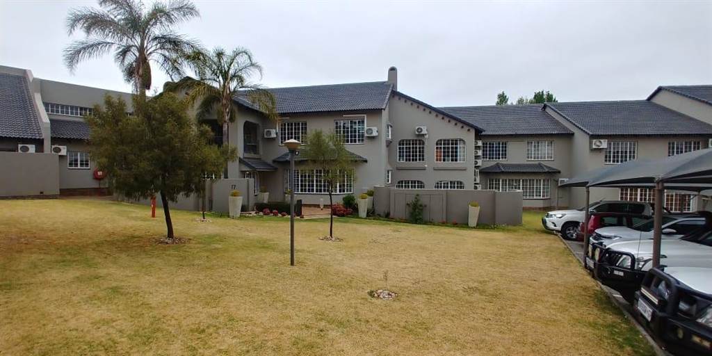 42  m² Commercial space in Kempton Park Central photo number 3