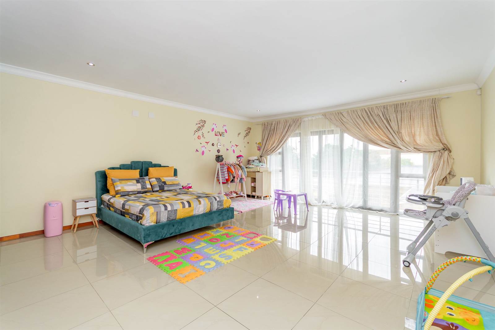 5 Bed House in Kempton Park Central photo number 14