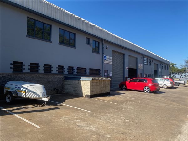 478  m² Industrial space