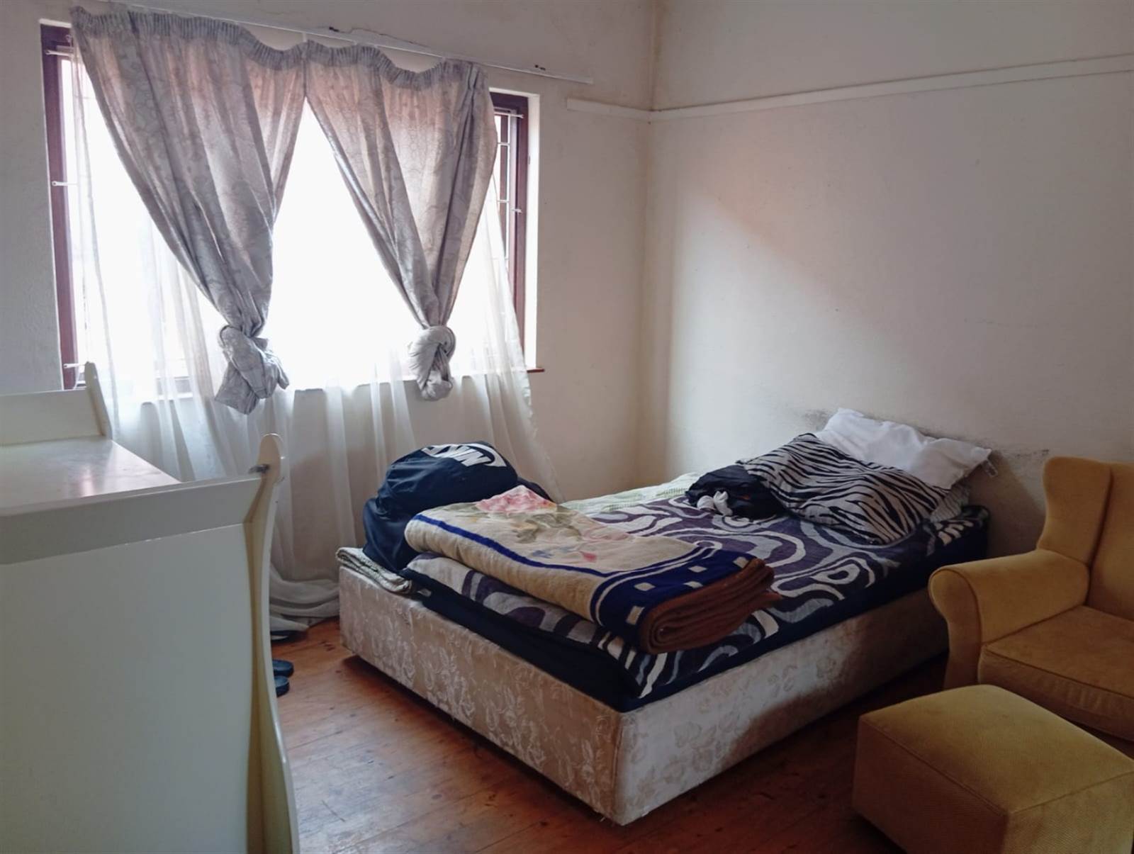 2 Bed Apartment in Quigney photo number 12