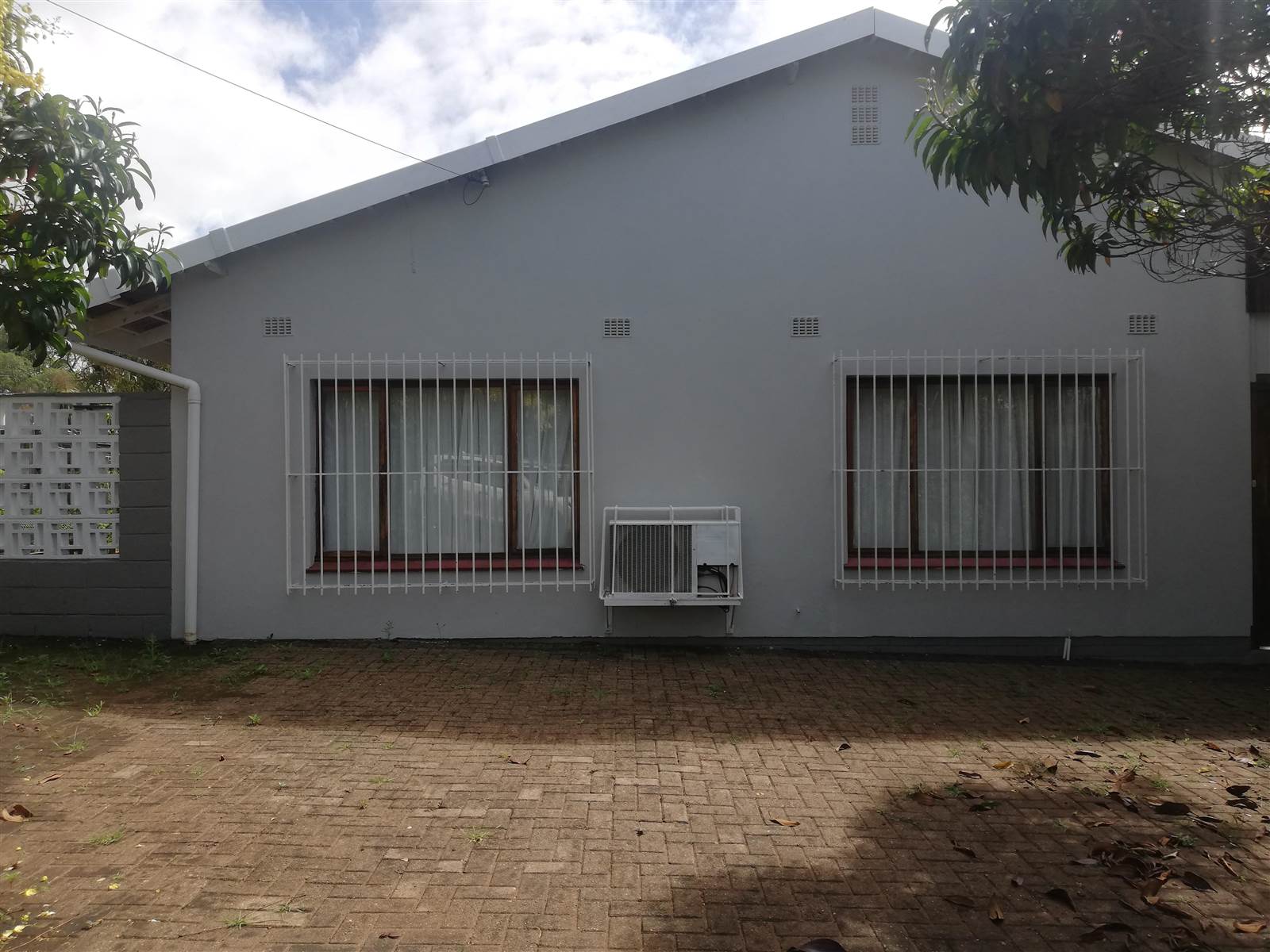 5 Bed House in Manaba photo number 3