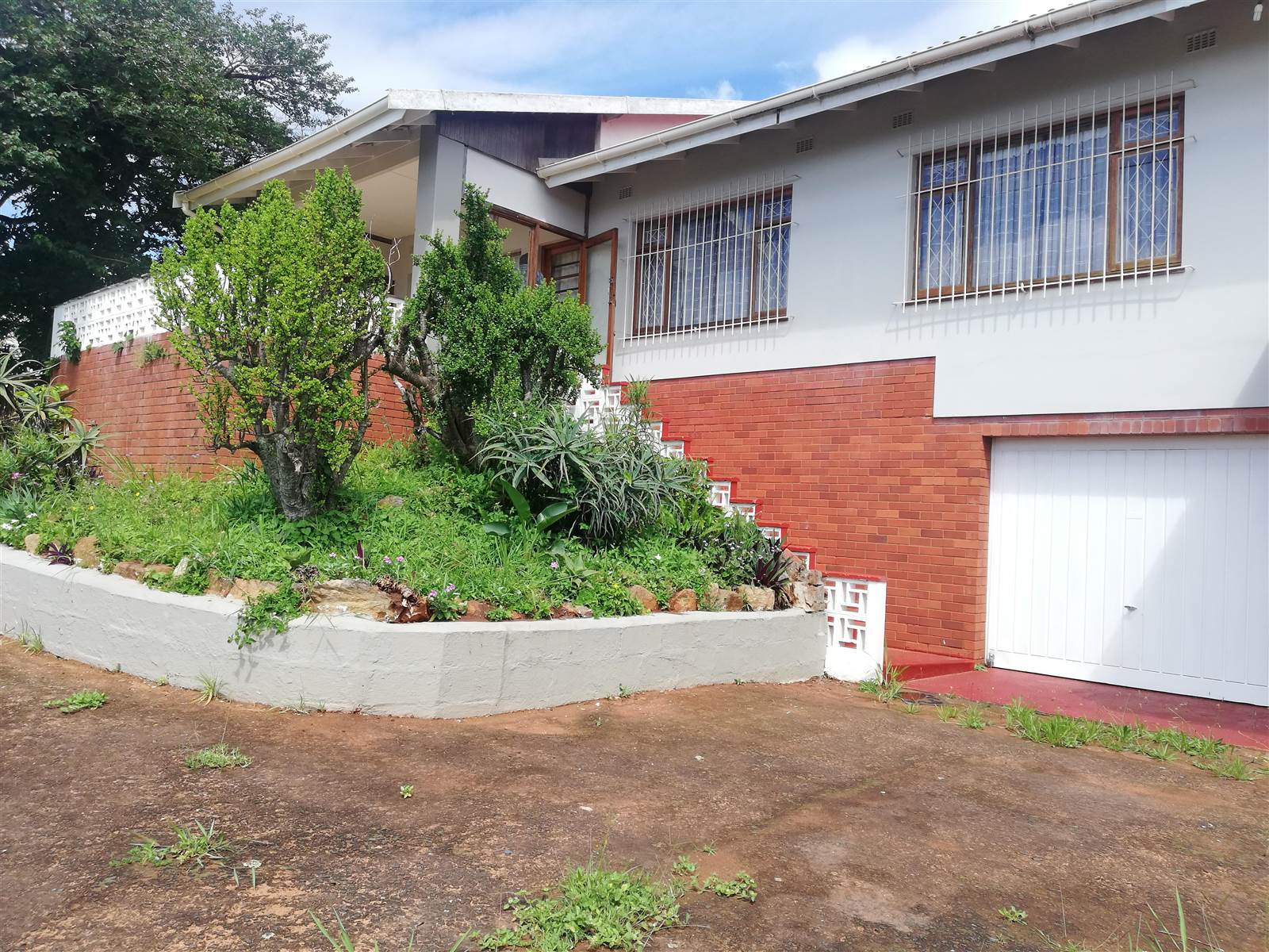 5 Bed House in Manaba photo number 2