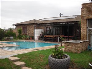 5 Bed House in Doornrandje