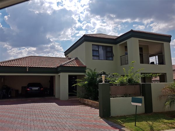 3 Bed House in Lilyvale Estate