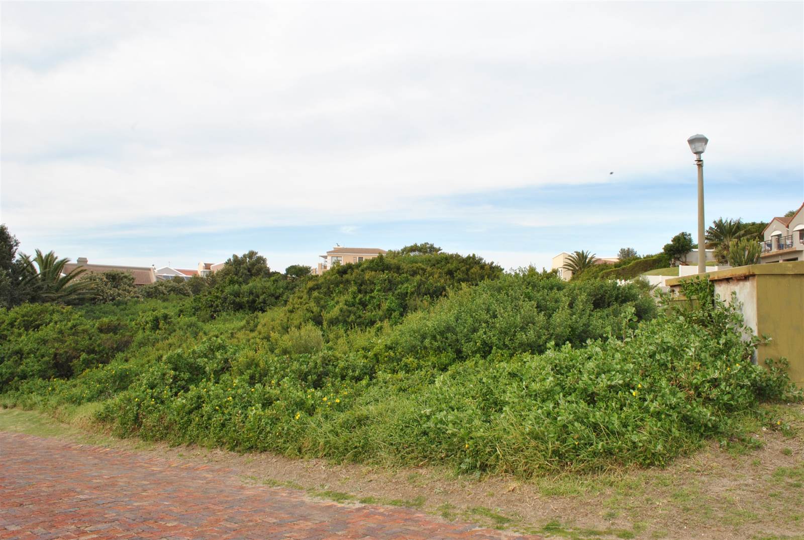 711 m² Land available in Santareme photo number 3