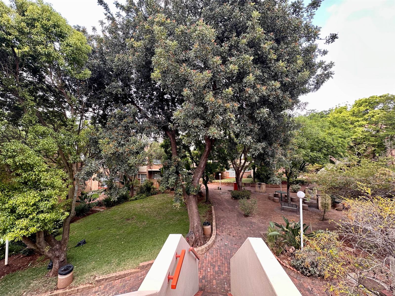 1 Bed Townhouse in Centurion CBD photo number 10