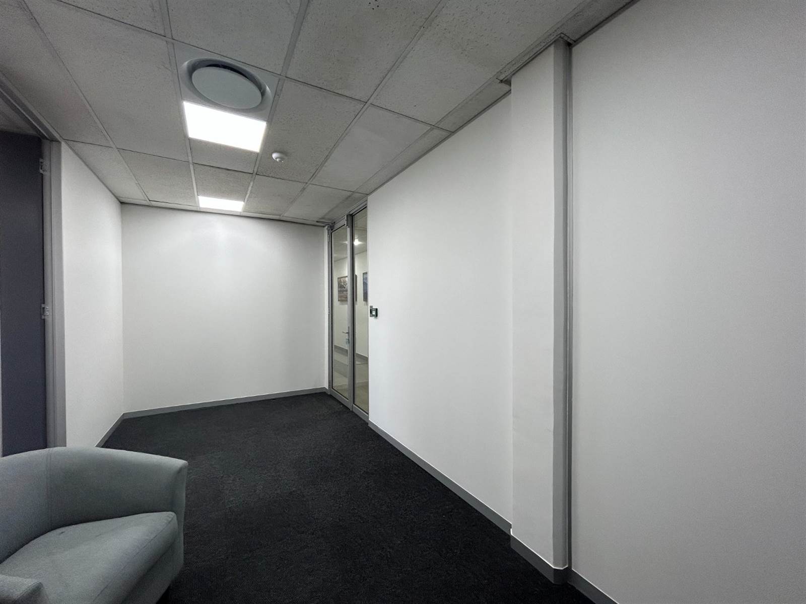 44  m² Office Space in Rosebank photo number 3