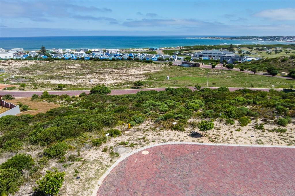405 m² Land available in Stilbaai photo number 1