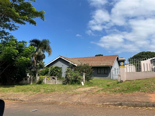 3 Bedroom House 3 Bedroom House