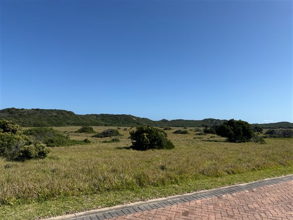 838 m² Land