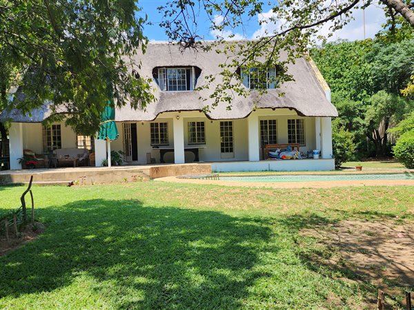 8 565 m² Smallholding 8 565 m² Smallholding