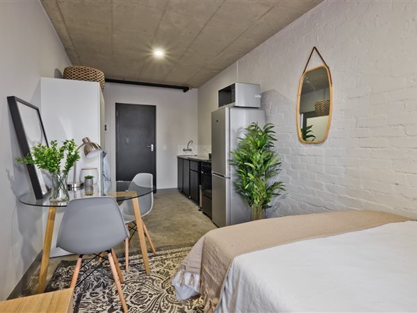 2 Bed Apartment in Johannesburg Central