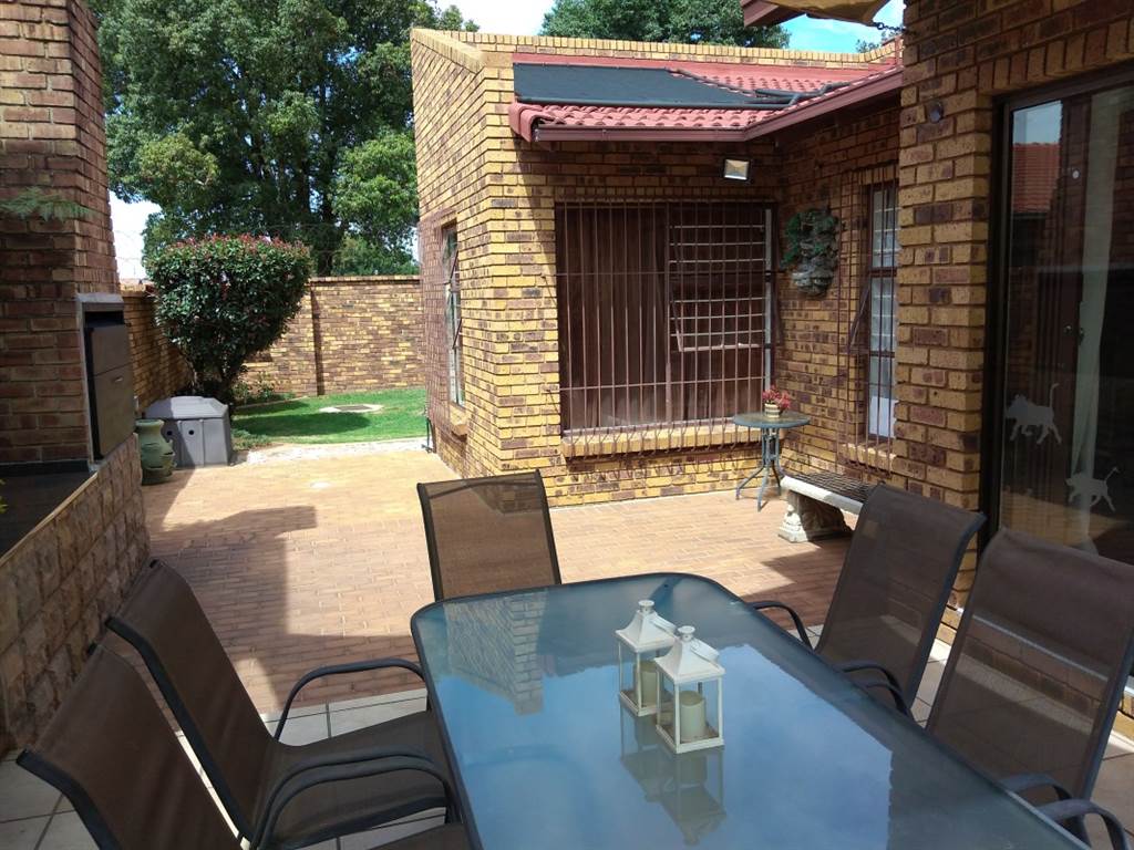 3 Bed House in Beyers Park photo number 13