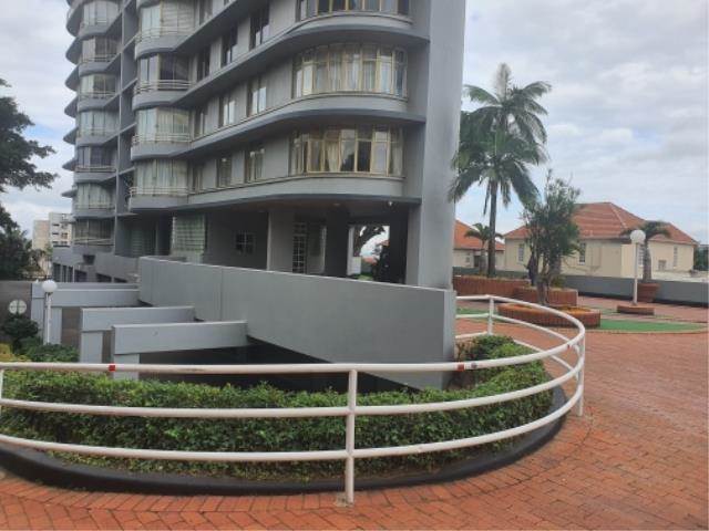 4 Bed Apartment in Musgrave photo number 17
