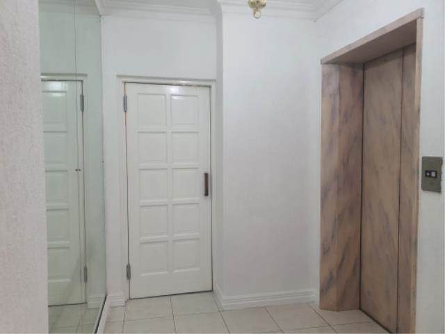 4 Bed Apartment in Musgrave photo number 15