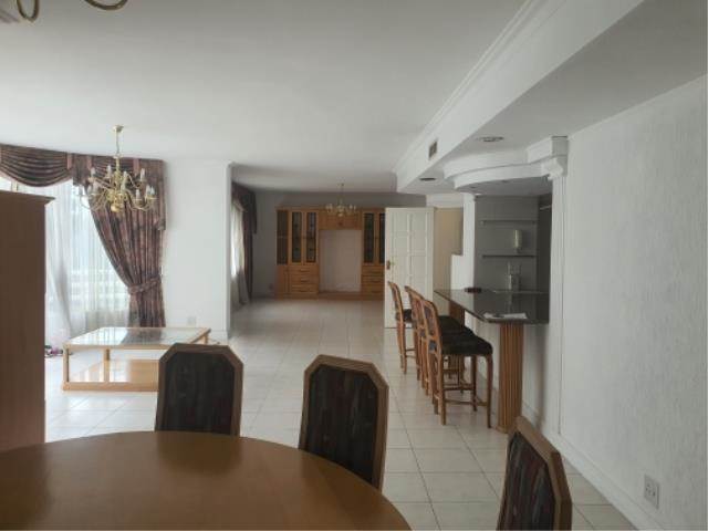 4 Bed Apartment in Musgrave photo number 7