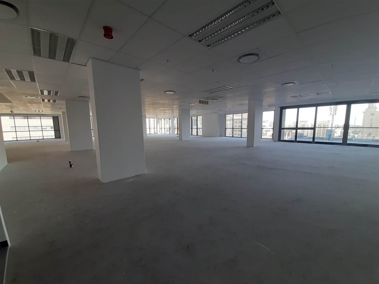 1042  m² Commercial space in Cape Town City Centre photo number 6