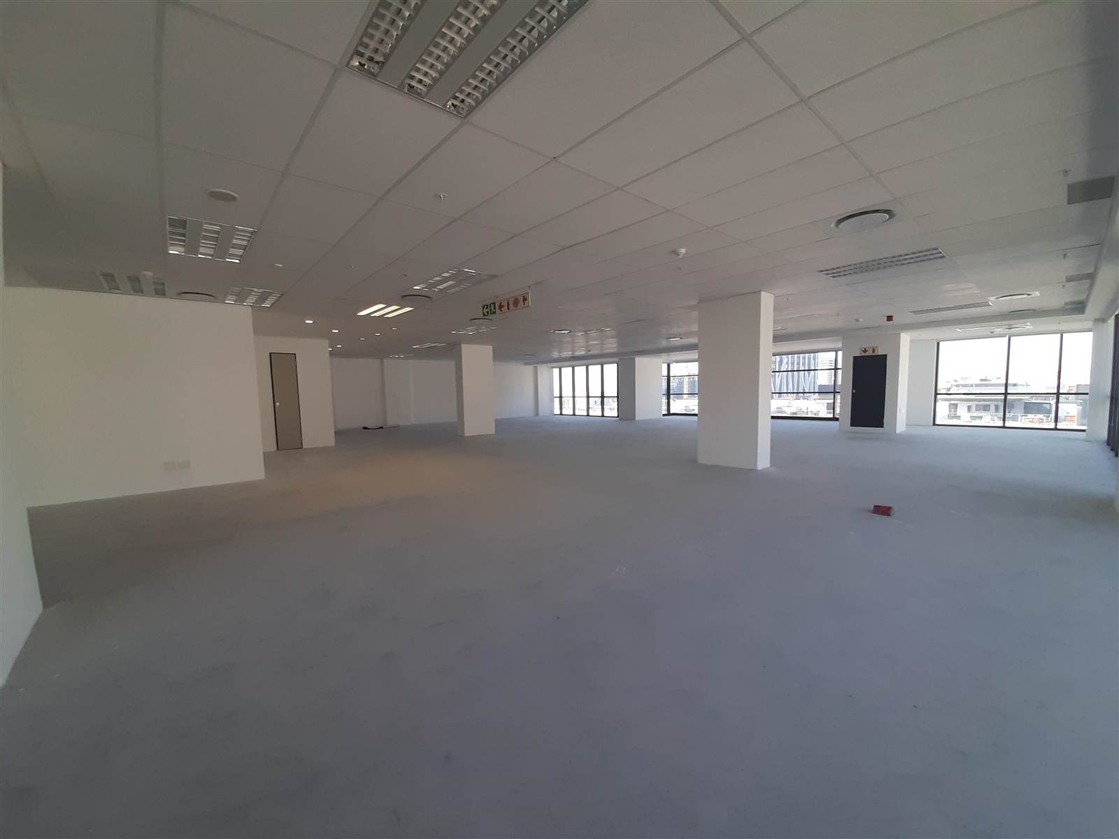 1042  m² Commercial space in Cape Town City Centre photo number 10
