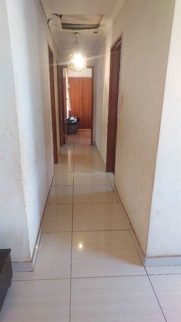 3 Bed House in Sebokeng Zone 10 photo number 7
