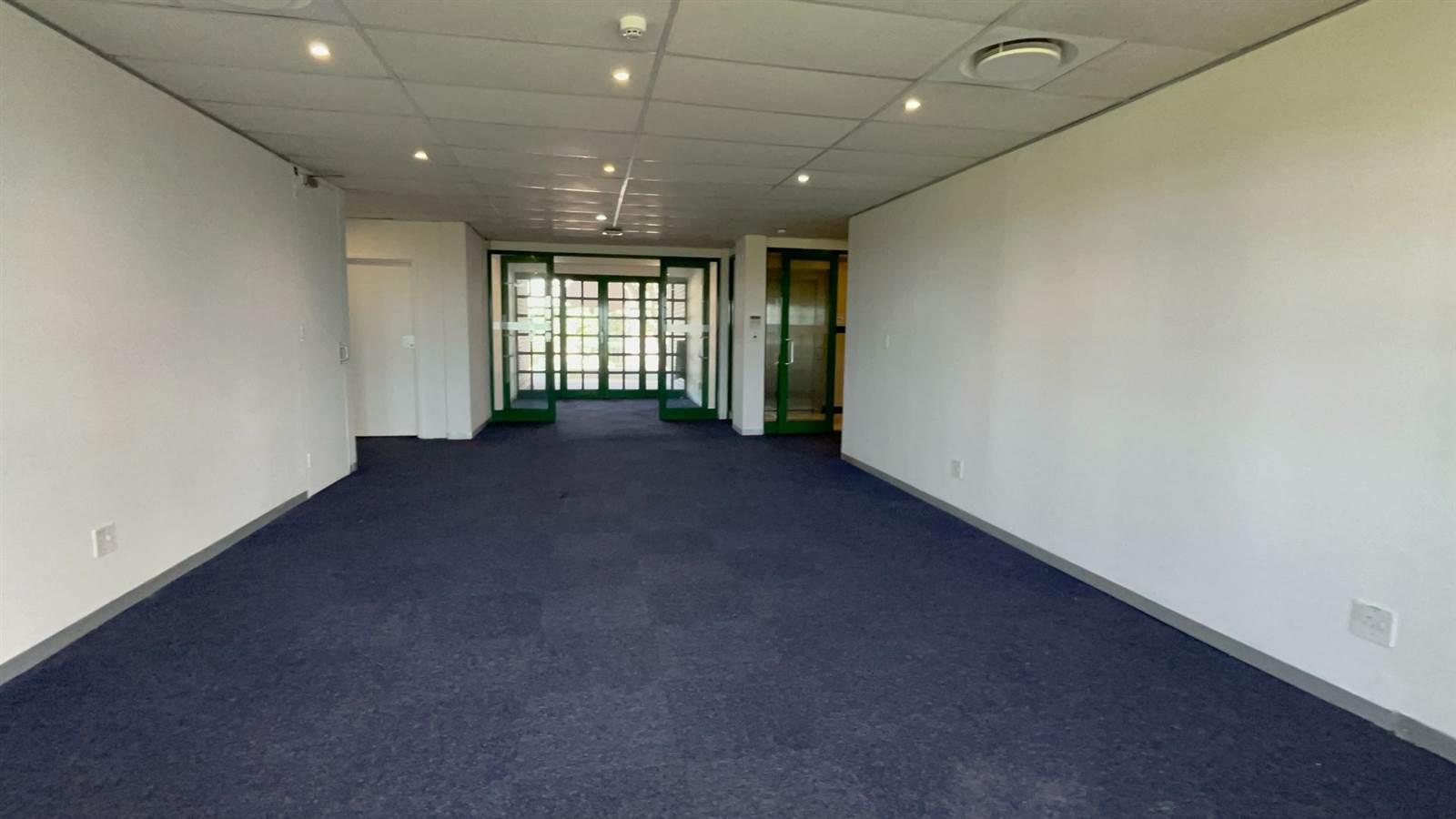 3633  m² Office Space in Claremont photo number 30