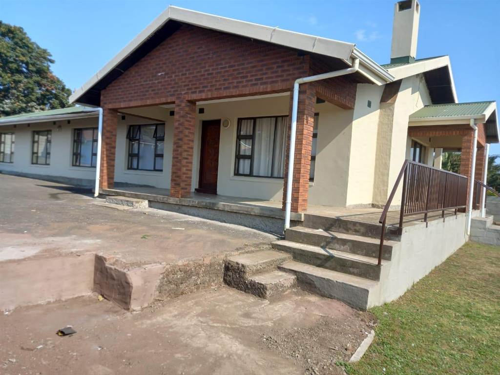 5 Bed House in Howick West photo number 3