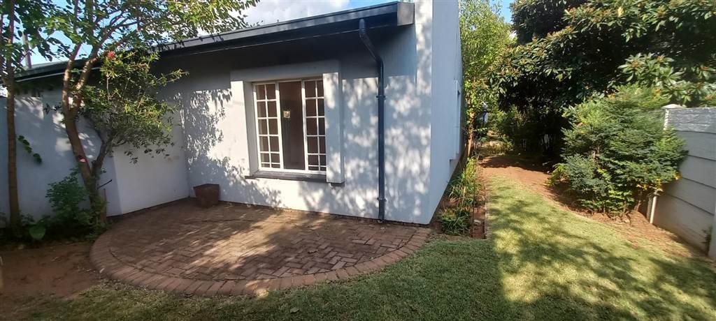 2 Bed Townhouse in Meyerton Central photo number 1