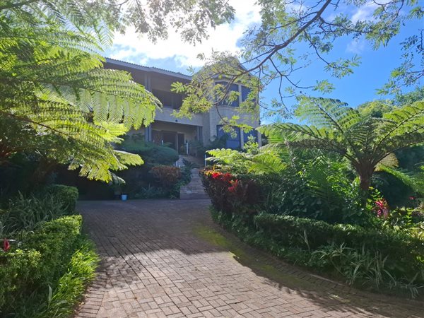 4 Bedroom House 4 Bedroom House