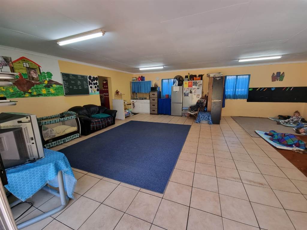 4 Bed House in Krugersdorp North photo number 5