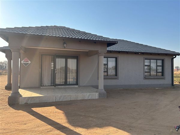3 Bedroom House 3 Bedroom House