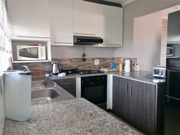 2 Bed Apartment in Sparks Estate